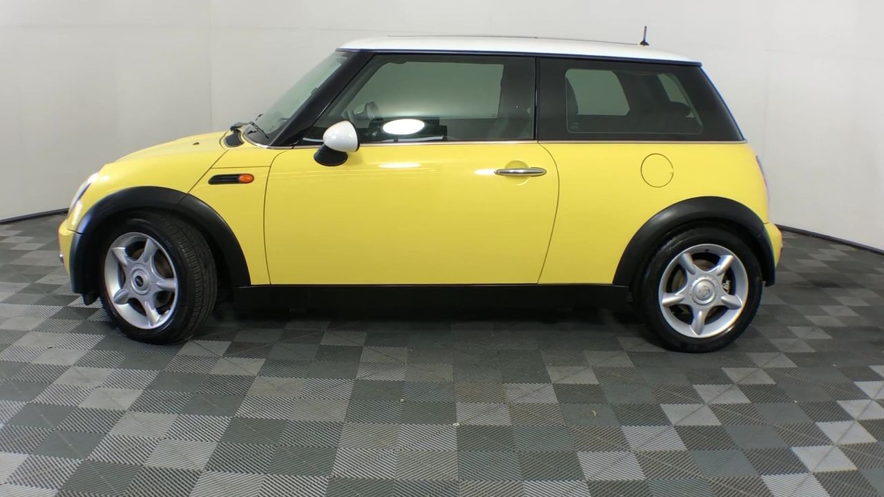 Stunning Rhodium Plated Simulated Diamond Ring - US Size 6