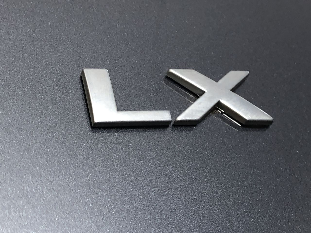 0.72ct Oval Facet Cut Purple Sapphire Gemstone - 1Pc