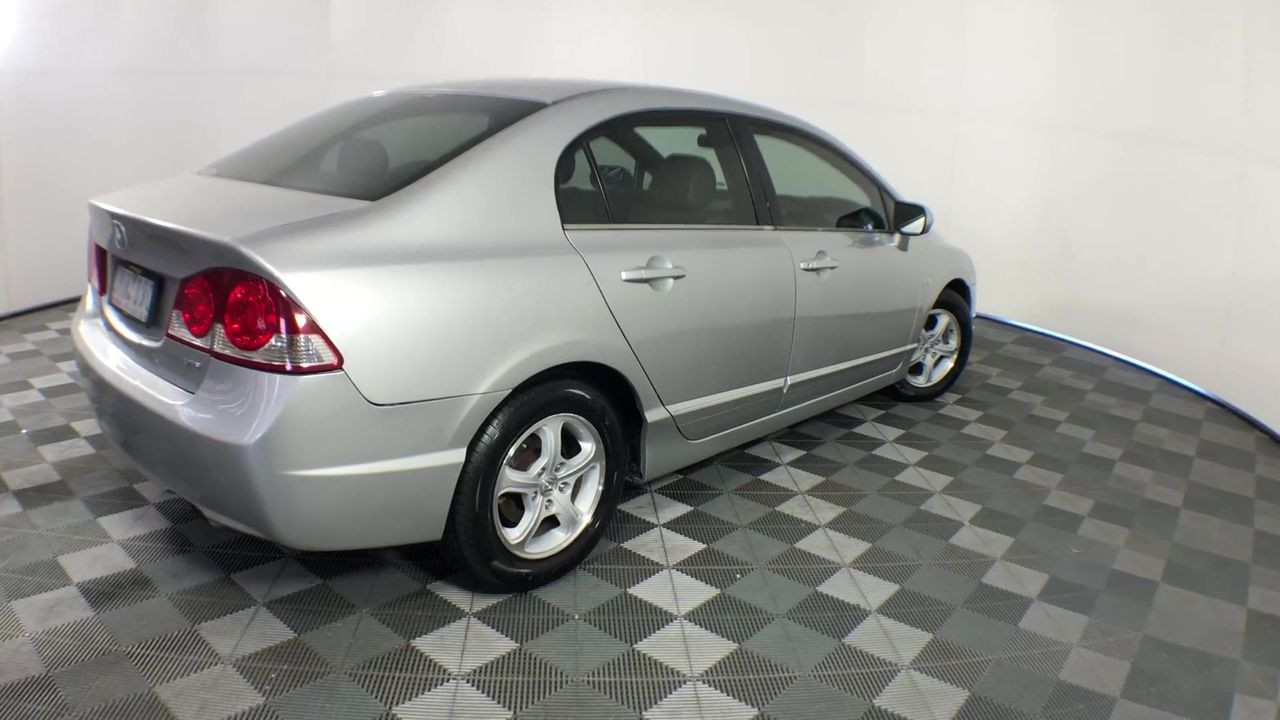 8.50 carat round Ethiopian opal valuation $1,190