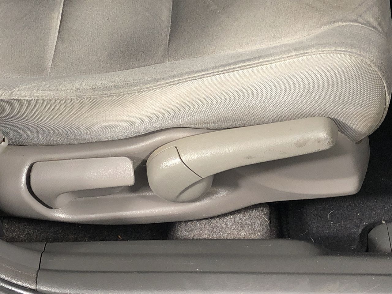 Global Trade Unit 1g (Approx) 999 Silver Coin with Certificate, Invest