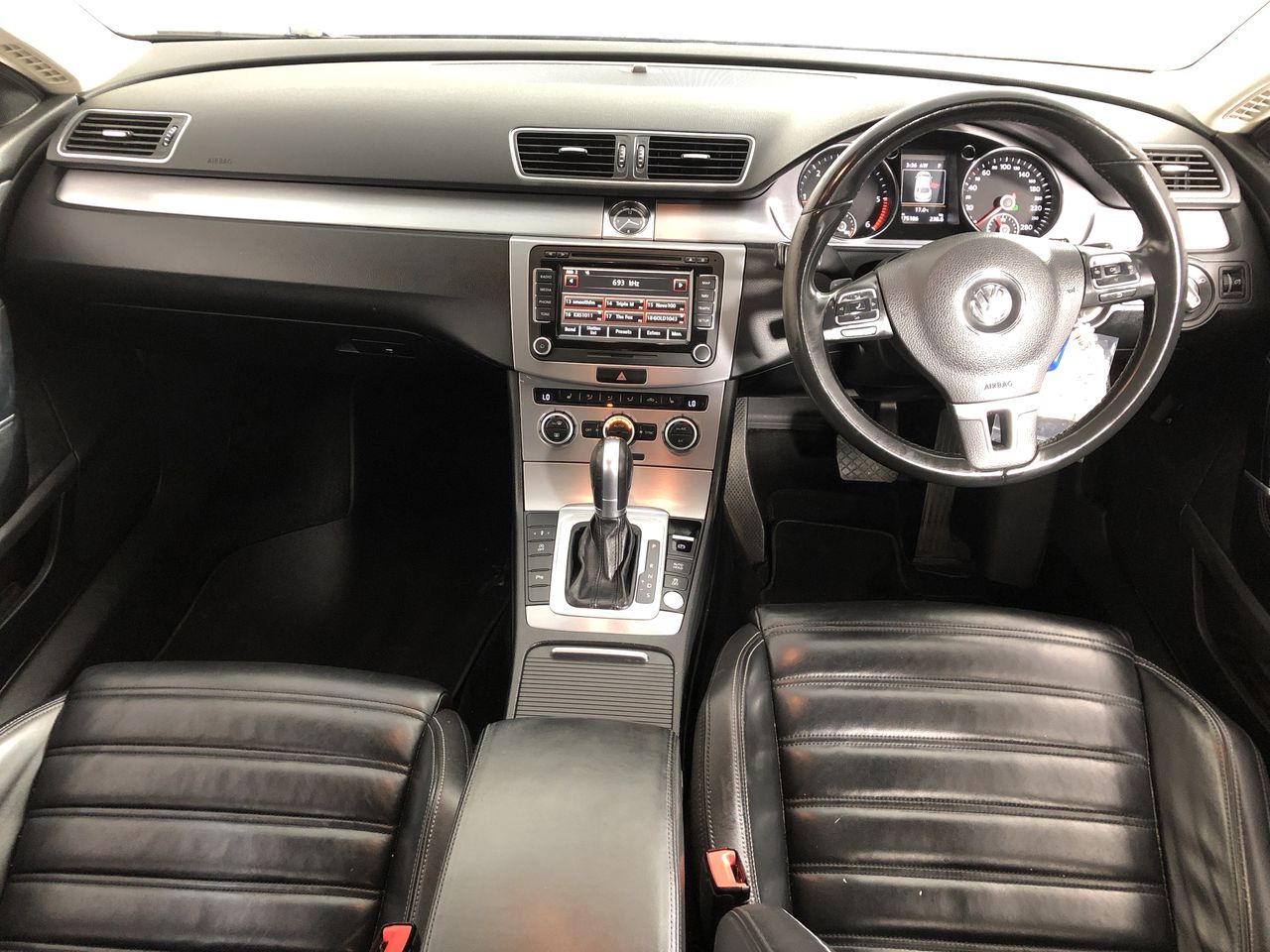 Raw english Pokémon card of Rocket’s Zapdos from Gym Challenge 