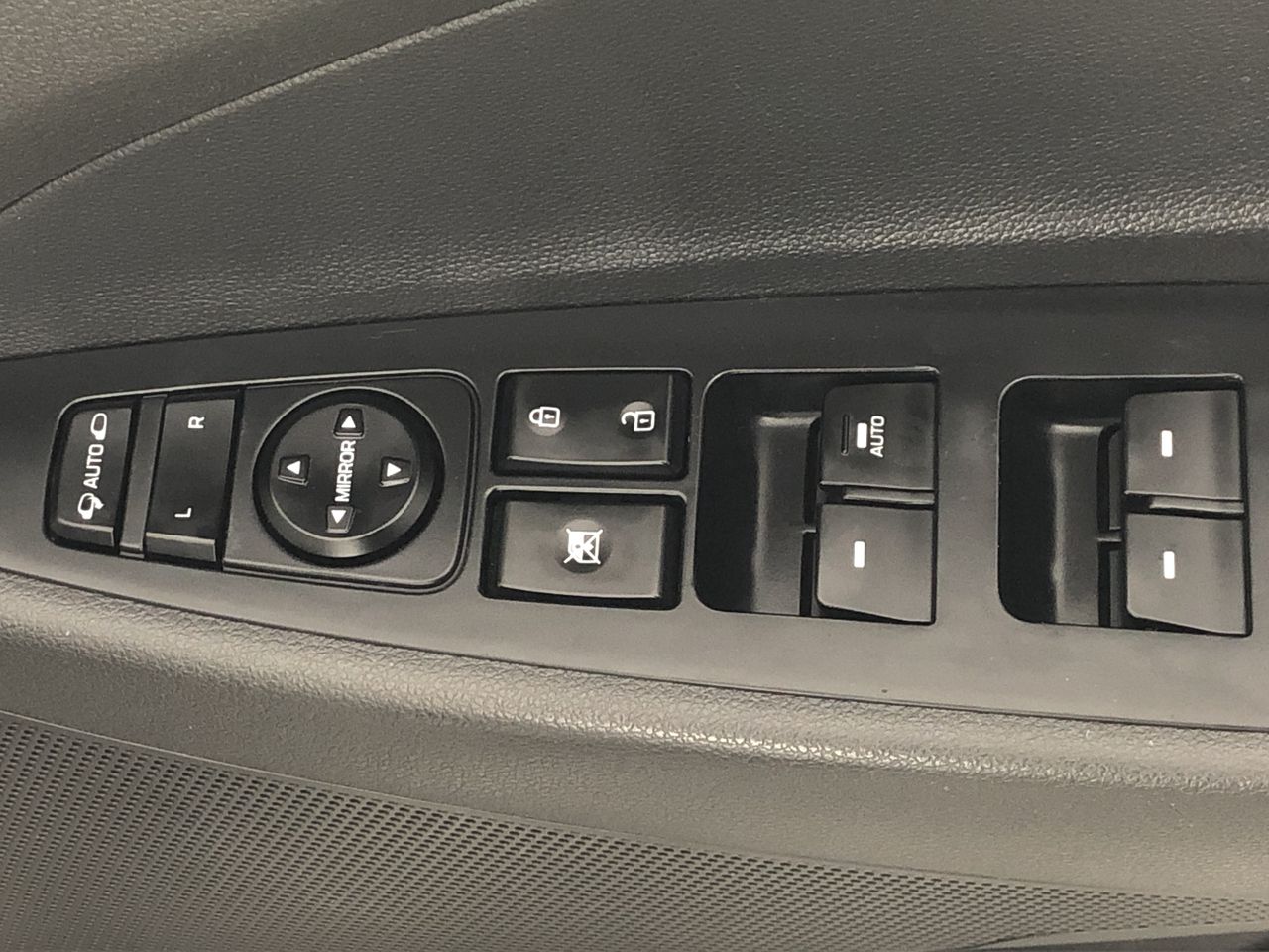 925 Silver Ring 3.0ct Green Princess Cut Simulated Diamodns