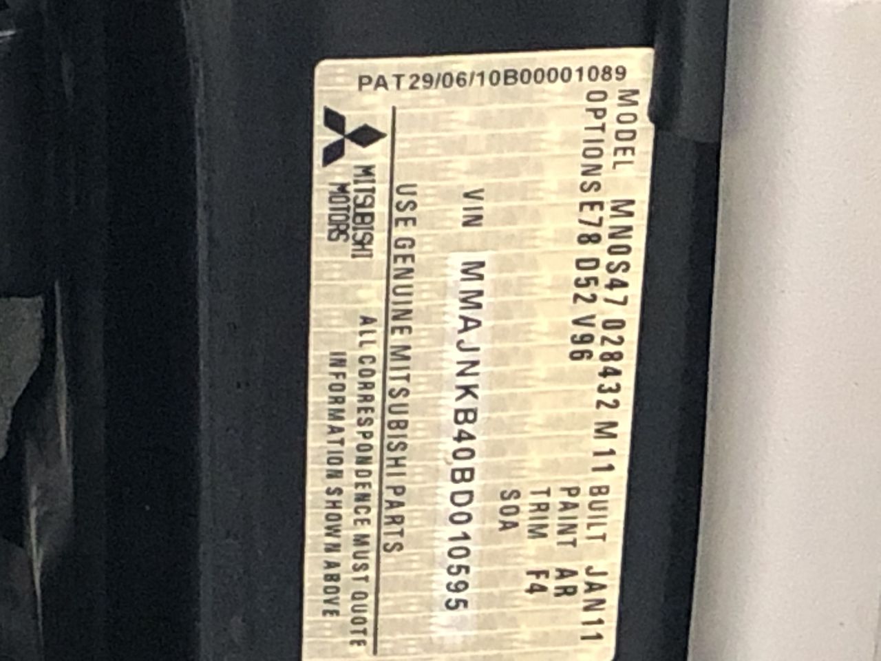 ROBOROCK S8 MaxV Ultra Robotic Vacuum Cleaner, Model RR-S8MVU52-03-BLK. NB: