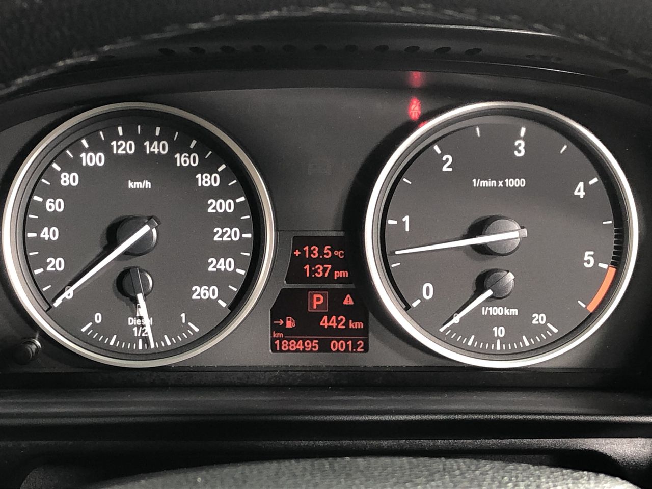 Zero Emission Portable Solar Site Light 