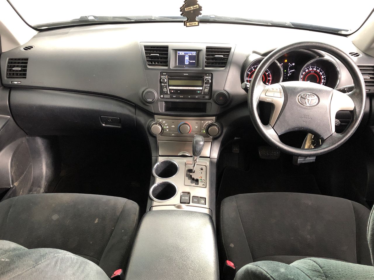 Upside Down Prosecco NV (6x 750mL).