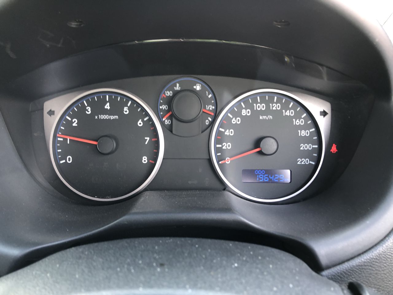 0.07 carat white round 4 diamond