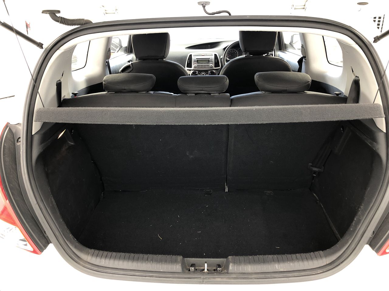 1966 Australia Silver Queen Elizabeth coin & 0.10 Xag silver bar x 4