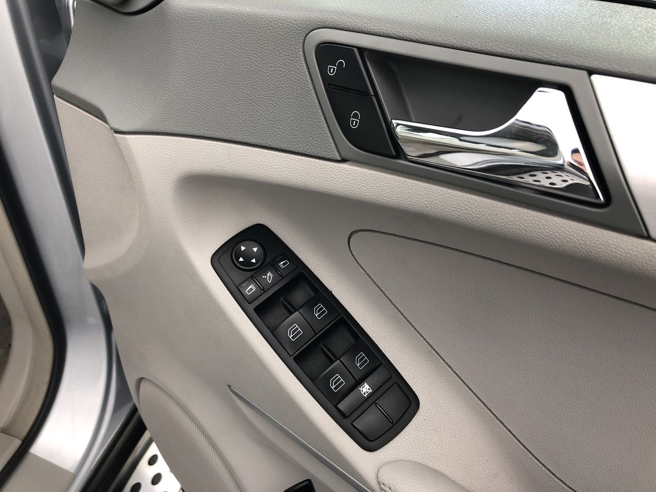 Pierre Armand Vin De France Chardonnay 2023 (6x 750mL), France.