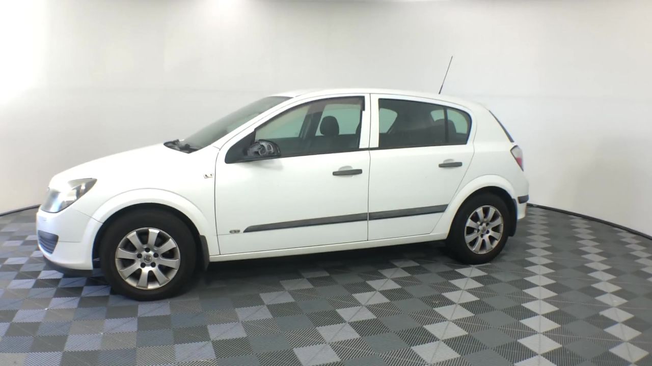 Ponte Prosecco DOC NV (6x 750mL). Italy