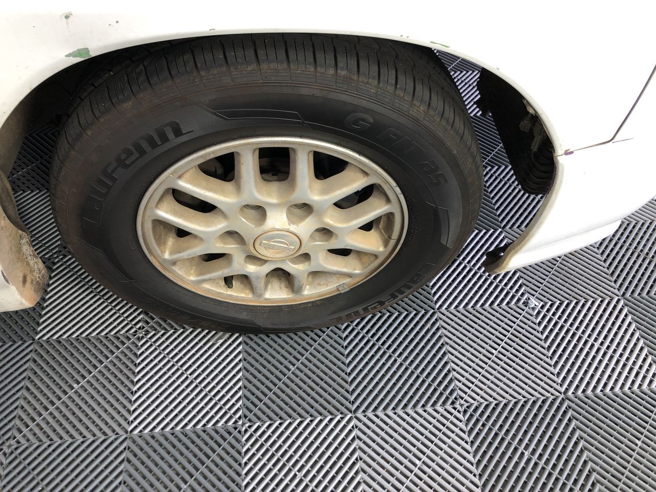 Redbank Emily Brut Cuvee NV (6x 750mL) King Valley, VIC.