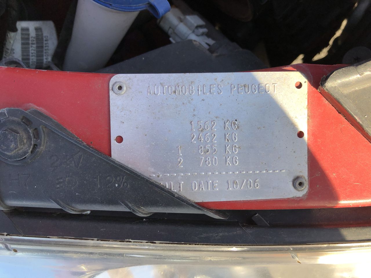 Wolf Blass Red Label Sauvignon Blanc (6x 750mL). Current Vintage Release.