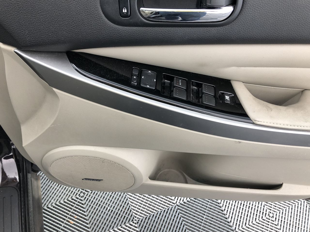 KOOLATRON Retro Mini Portable Fridge, 4L Compact Refrigerator, Includes 12V