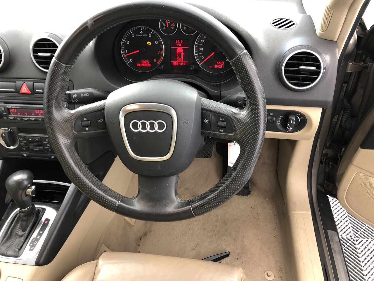 SUNBEAM Coffee Machine, Model EM5000K, 2L Water Tank. NB: Has Been Used & N