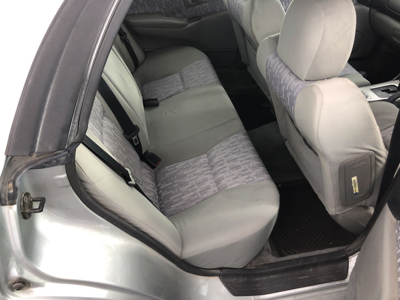 6mm Gorgeous Howlite Gemstones Beaded Bracelet.