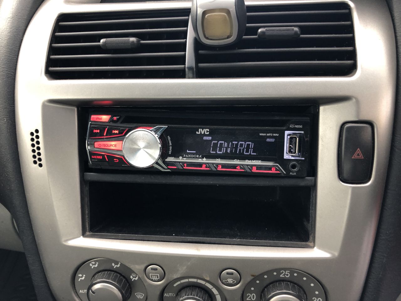 10mm Gorgeous Howlite Gemstones Crystal Beaded Bracelet