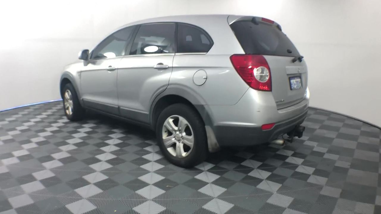 Stunning Rhodium Plated Simulated Diamond Ring - US Size 7