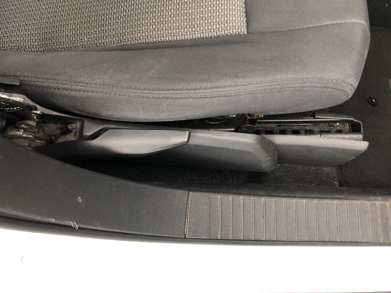 11 x KLEENEX 36pk Moist Toilet Tissues.