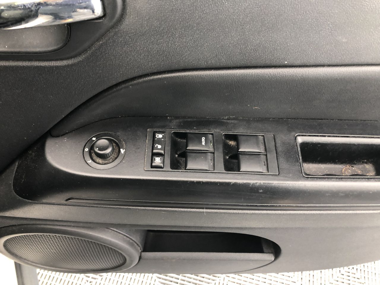 ALWAYS 88pk Ultra Thin Advanced Protection Long Pads. NB: Damaged packaging