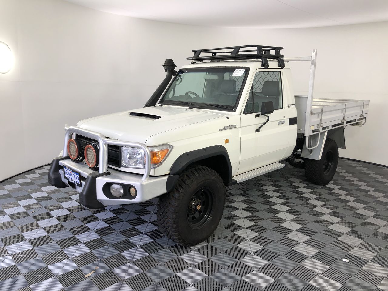 Dual Ram Hydraulic Grapple Attachment to Suit 3T Excavators (Unused)