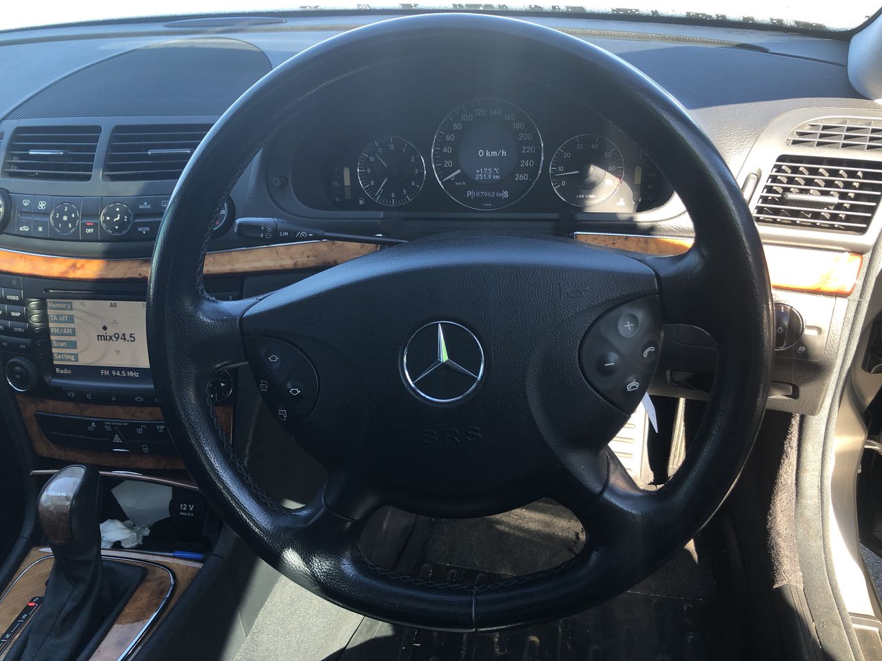 Elna EL2000 Sewing Machine