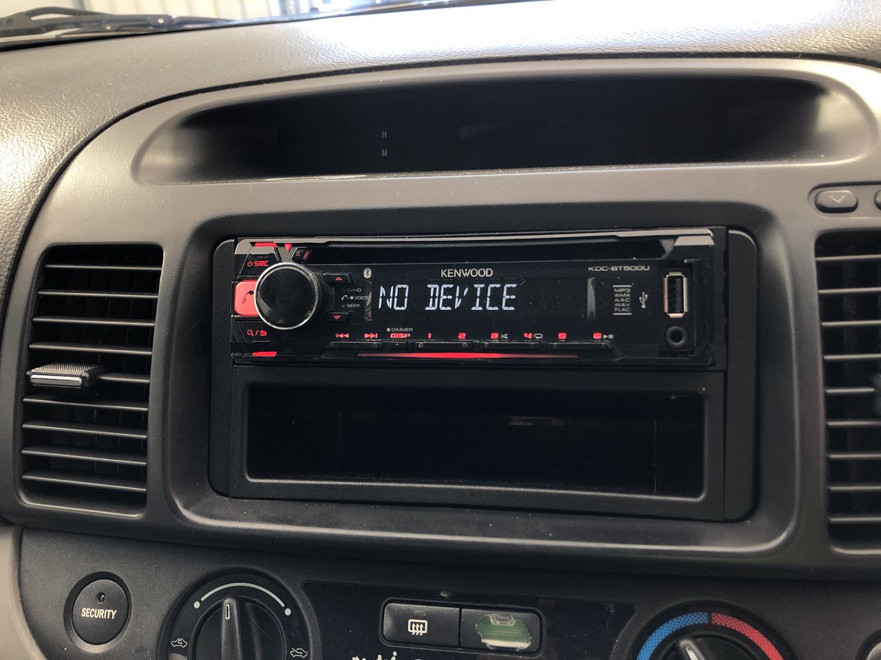 9K WHITE GOLD 0.33ct HI I1 DIAMOND RING