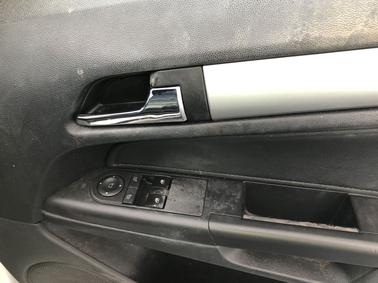 ASUS U31F Laptop i5 480M (1st gen) 4GBRAM 320GB Black