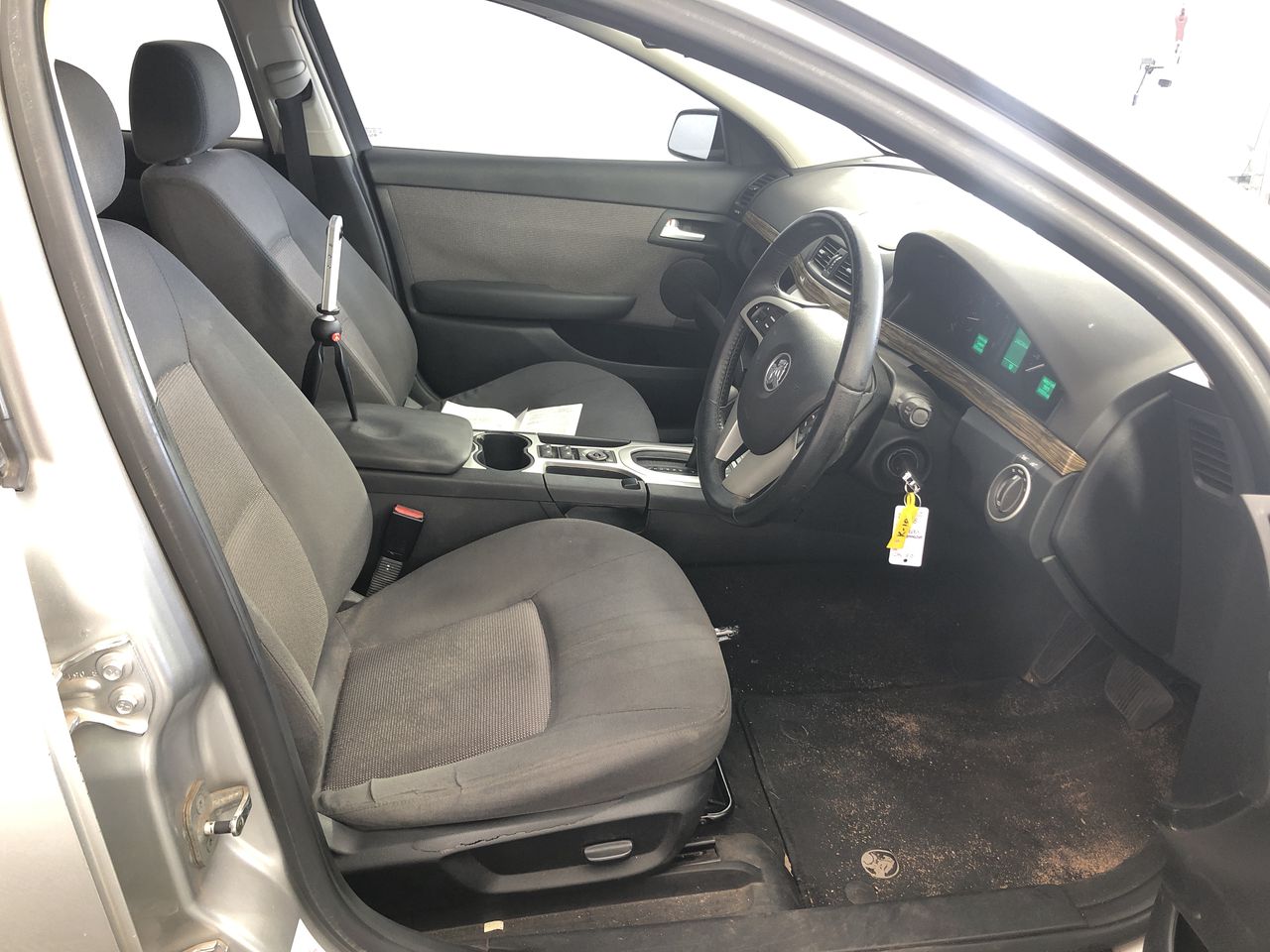 BULK 5 x Charms (angel, frog, cat, sunglasses, leaf)