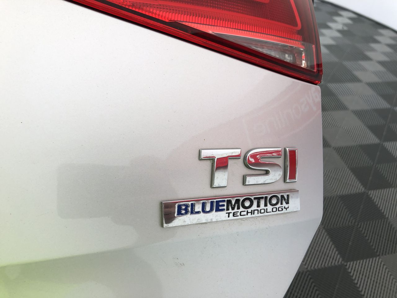 0.14 Carat round 4 diamond