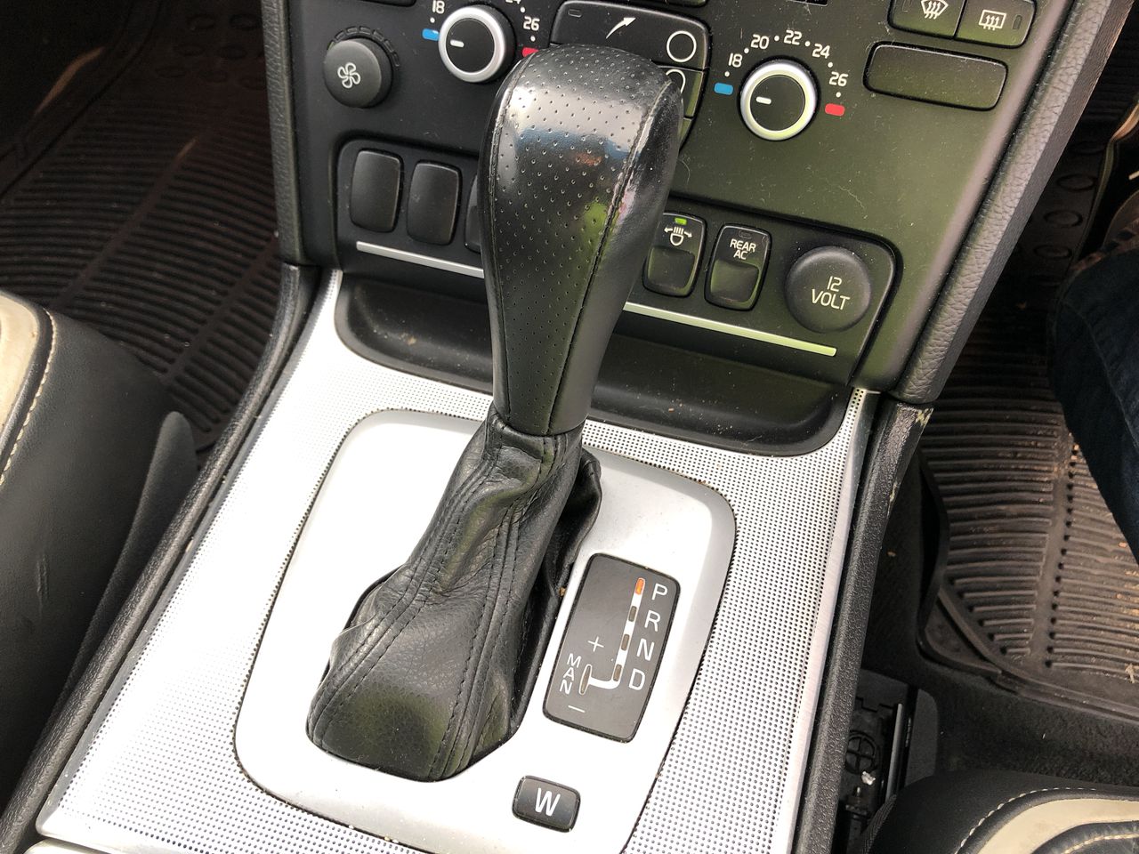 2010 Volkswagen Golf R A6 Automatic Hatchback