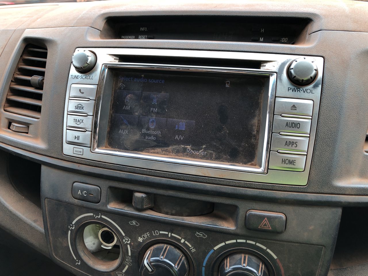 Chain Of Ponds Unchained Gruner Veltliner 2023 (12x 750 mL) SA