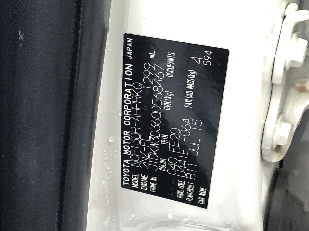 <p>Large Qty of Assorted Leather Straps, Butt Ends, Pallet</p>