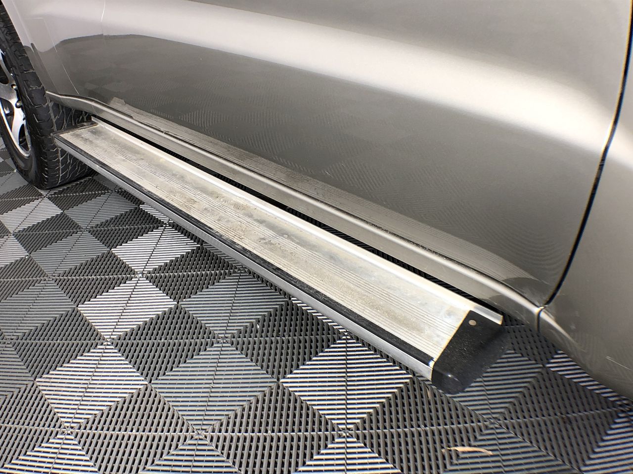 LOGITECH MX Keys Wireless Illuminated Keyboard, Black, Model 920-009418. NB