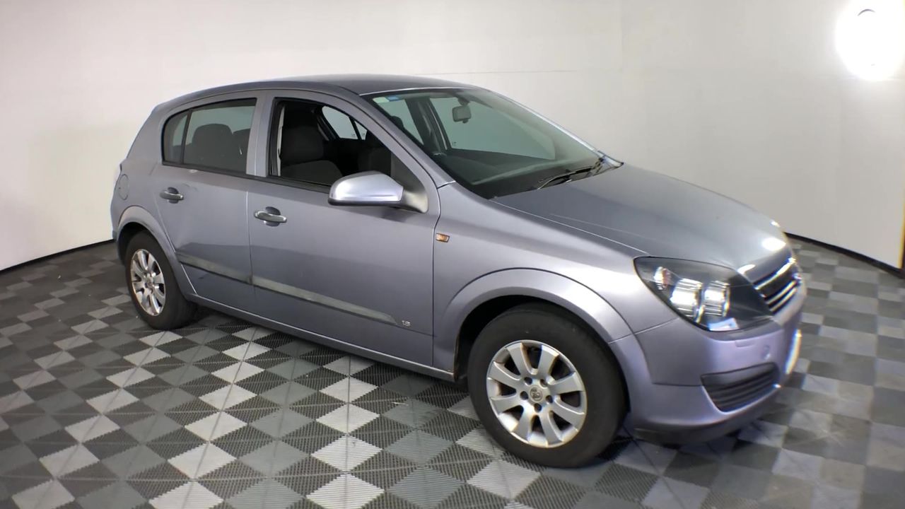 LOGITECH Crayon Digital Pencil for Ipad, Silver.