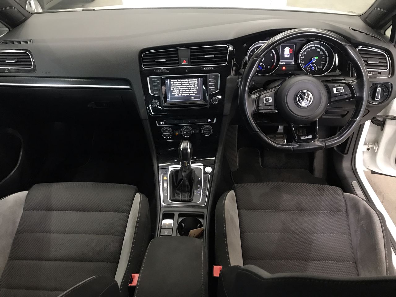 4 x Assorted Speaker Phones. 1 x OPEL Mobile 4G Flipfold Cellular Phone. 1