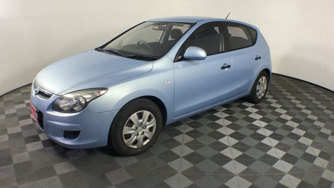 Duchesse De Paris Brut Blanc De Blancs NV (6x 750mL), France.