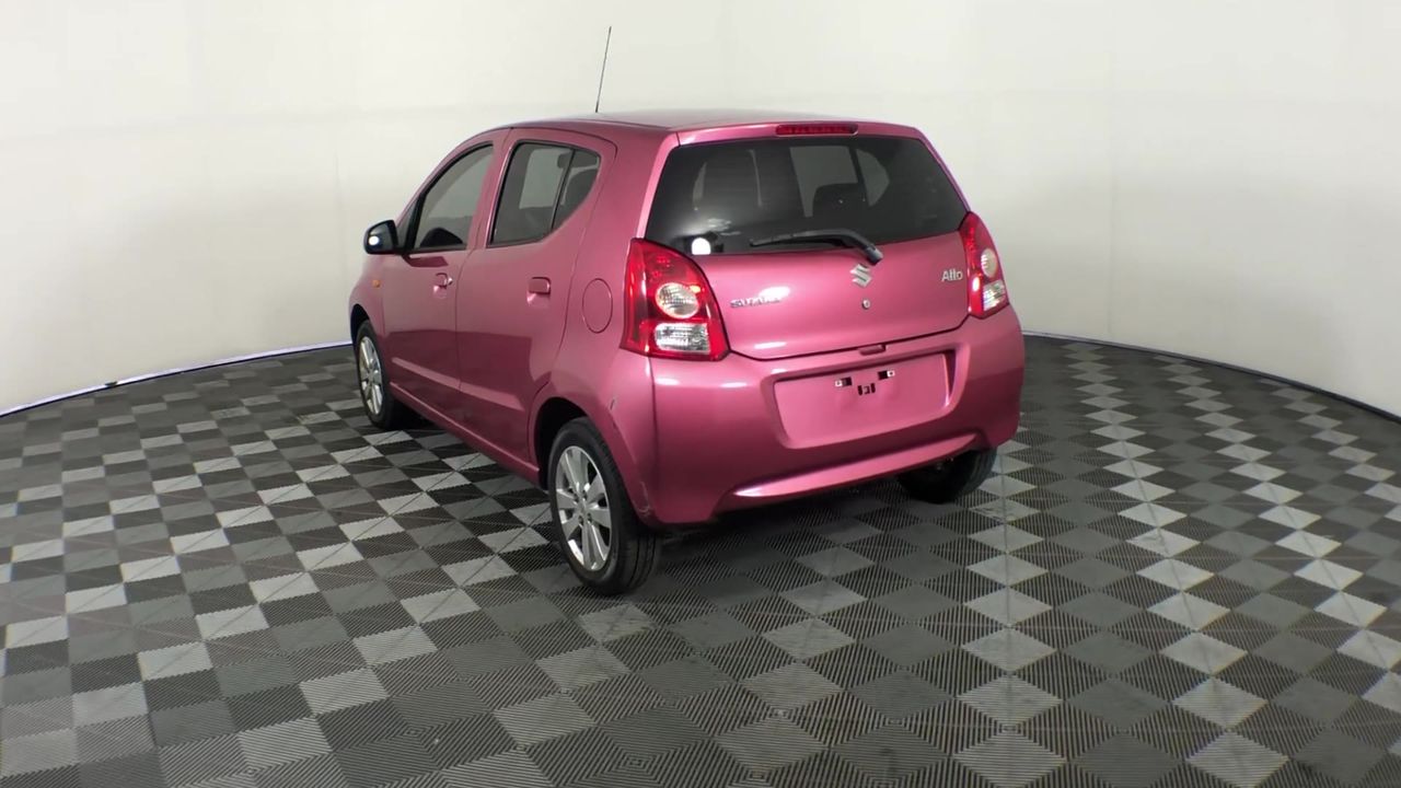 Ponte Prosecco DOC NV (6x 750mL). Italy