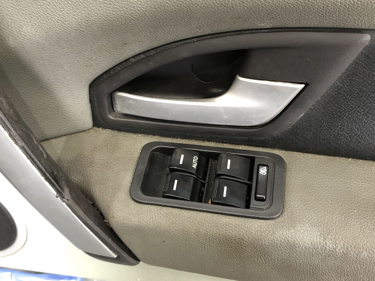 BULK PACK - 12 x Pairs of Birthstone Coloured 5mm Earrings