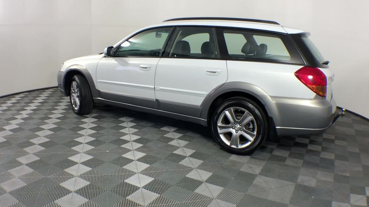 Yellowtail Chardonnay (6 x 750mL), SE, AUS.