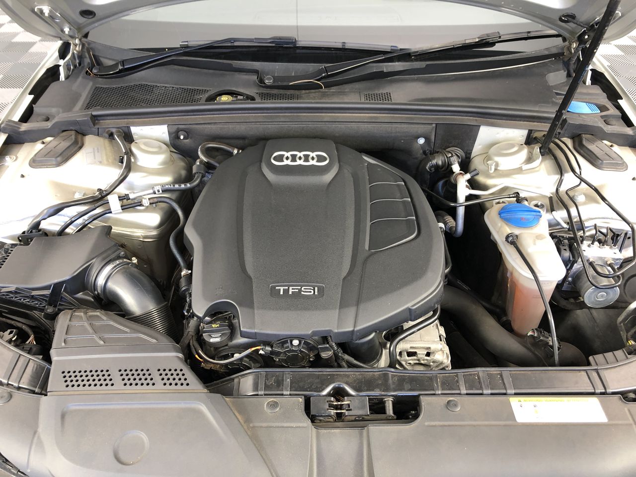 Pierre Delize Blanc De Blancs Brut NV (6x 750mL), France.