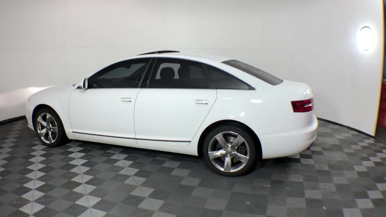 Elephant in the Room Chardonnay  (6x 750mL). (252626-1266)