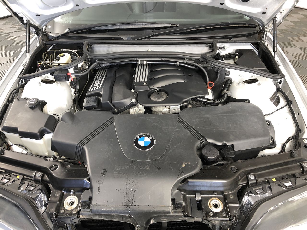 Ponte Prosecco DOC NV (6x 750mL). Italy