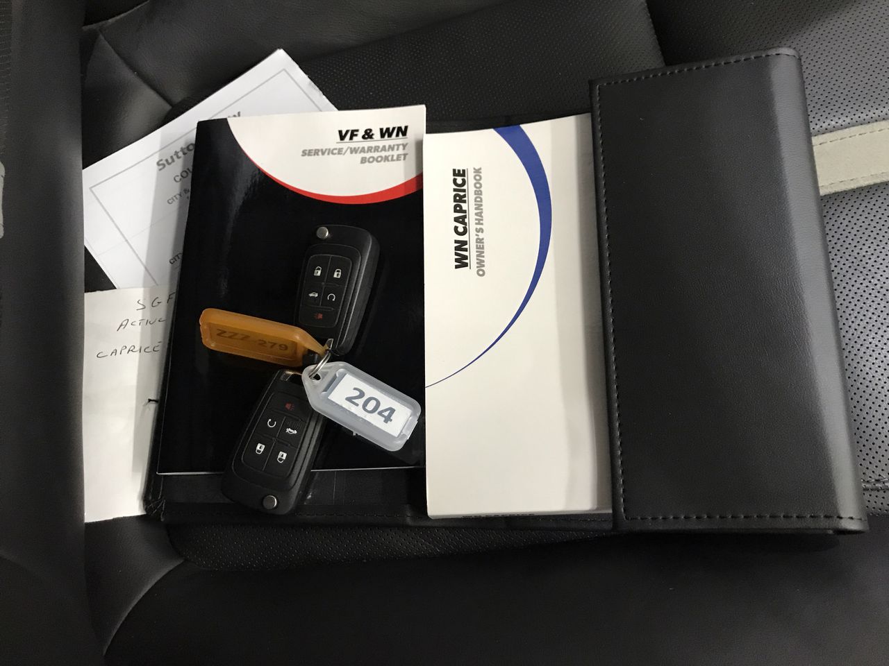 NED KELLY UNIQUE BOXED SET OF 1 GOLD INGOT & PISTOL - FINISHED IN 24K GOLD