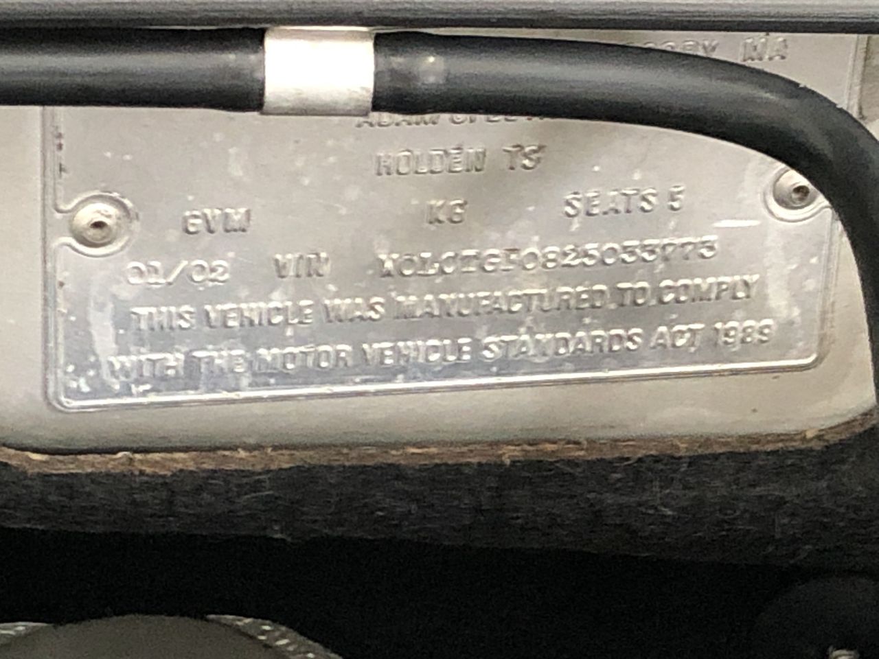 KUVINGS Auto8 Hands Free Cold Press Juicer.