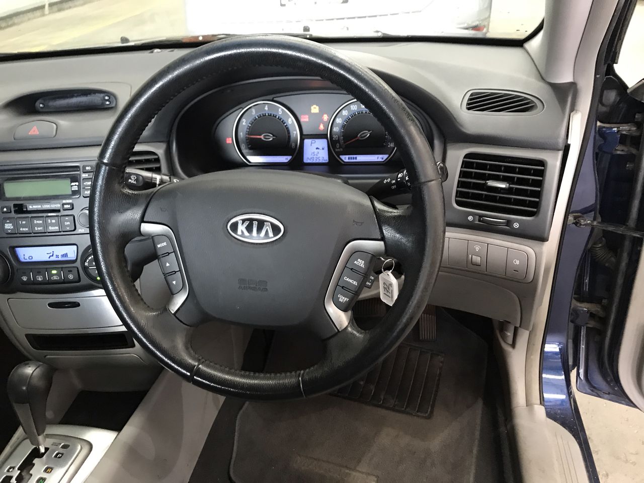 BUNDLE: Wet Brush Shower Detangler + Philips Avent Soothie Pacifiers (2-Pac