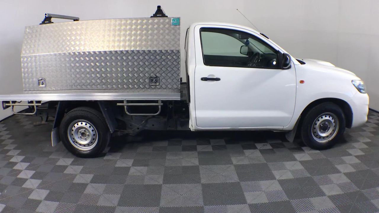 HOLYSMOKE The Larry Retro Bluetooth Speaker - Brown