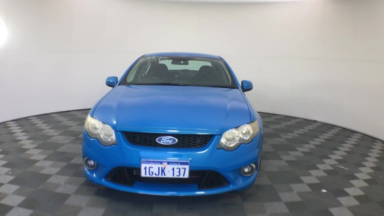 HUNTER Outdoor Picnic Blanket, 152cm x 183cm, Beatrix Blue.