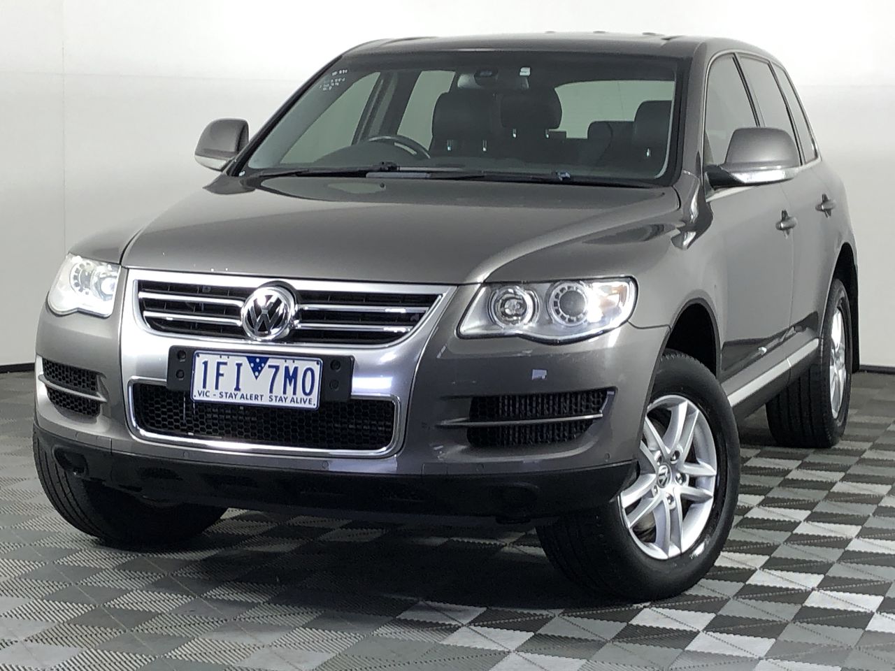 RIP CURL Girl's Summer Solstice Art Crew Sweatshirt, Size 12, Washed Black.