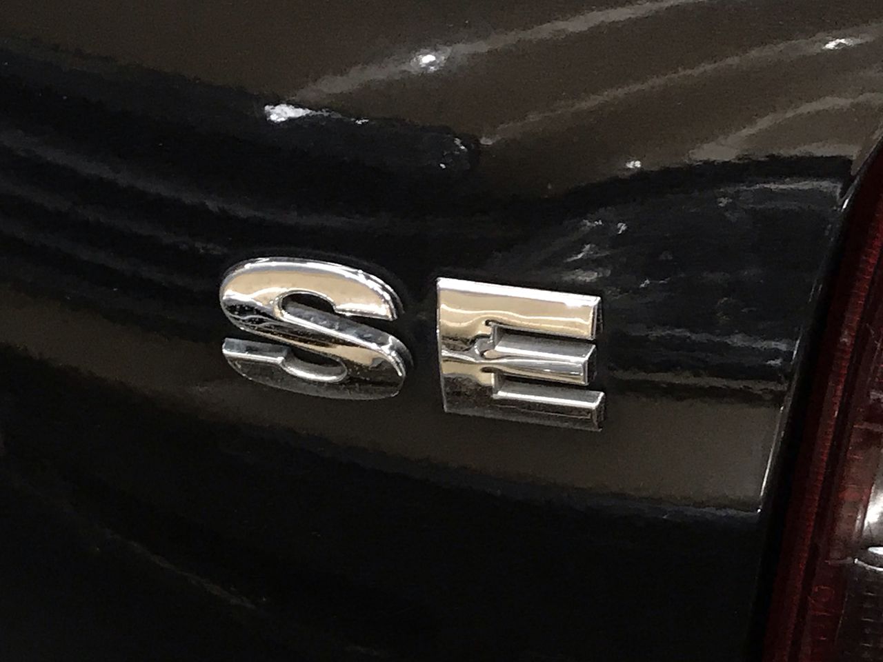 PUMA Women's Softride Enzo 5 Metallic Sneaker, US6/EU36, Warm White/Gold/Bl