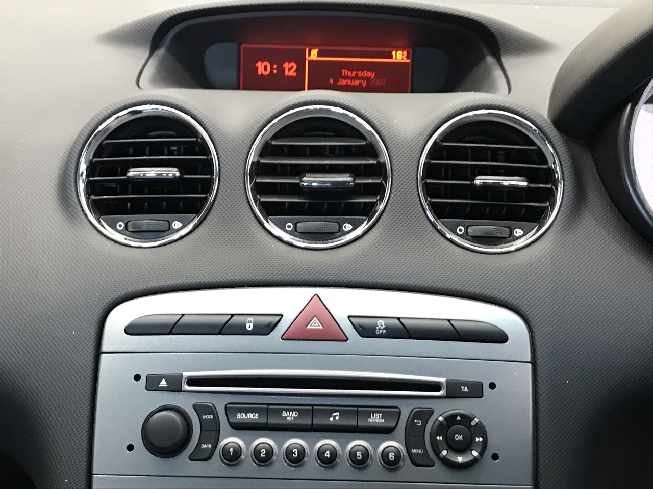 TOSHIBA SATELLITE L10W-B Laptop PENTIUM N3540 4GBRAM/500GB