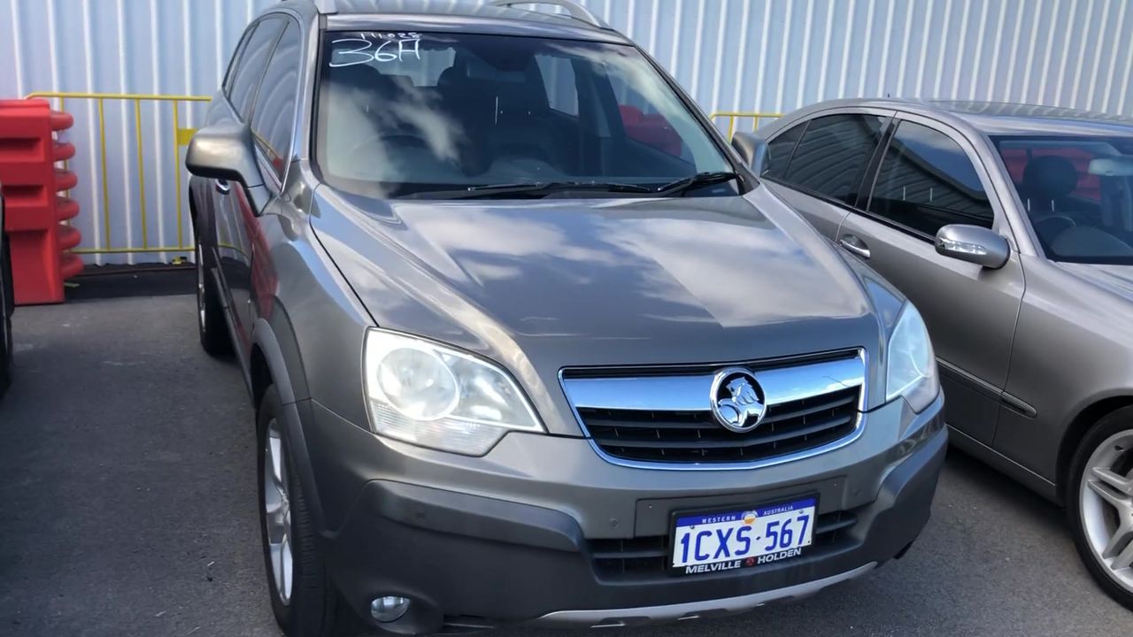 SENNHEISER ACCENTUM Wireless Over Ear Noise Cancelling Headphones - Black.